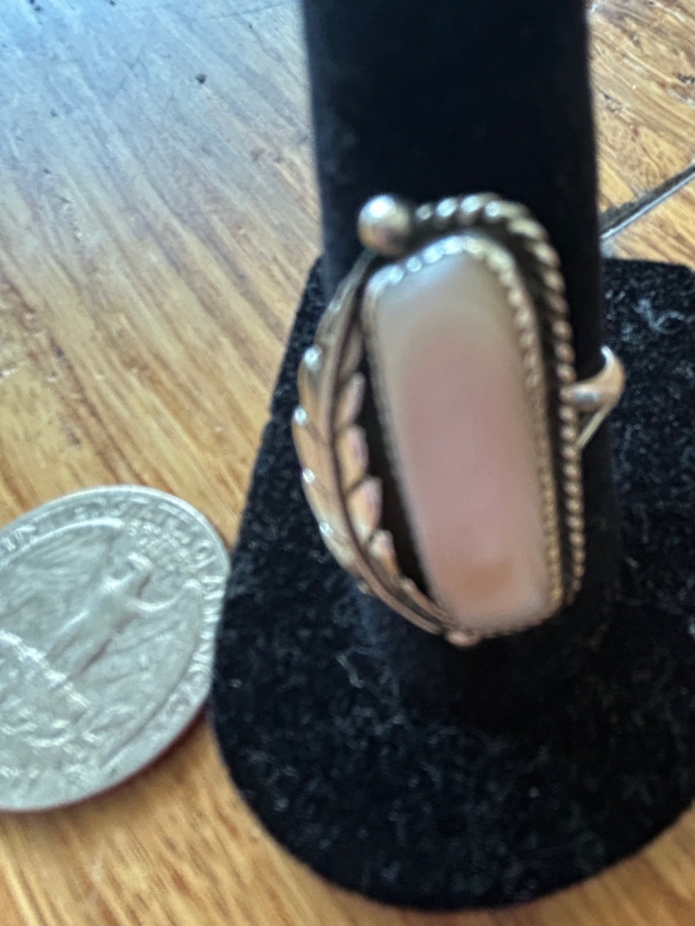 Vintage Native pink Mother of Pearl and sterling silver ring